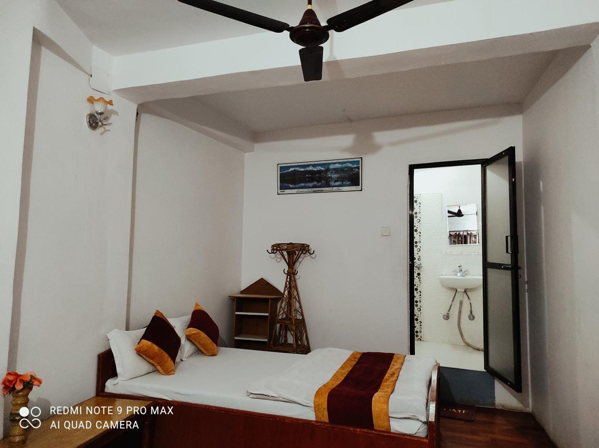 Lake View Lodge Sarangkot بوكْرا الغرفة الصورة