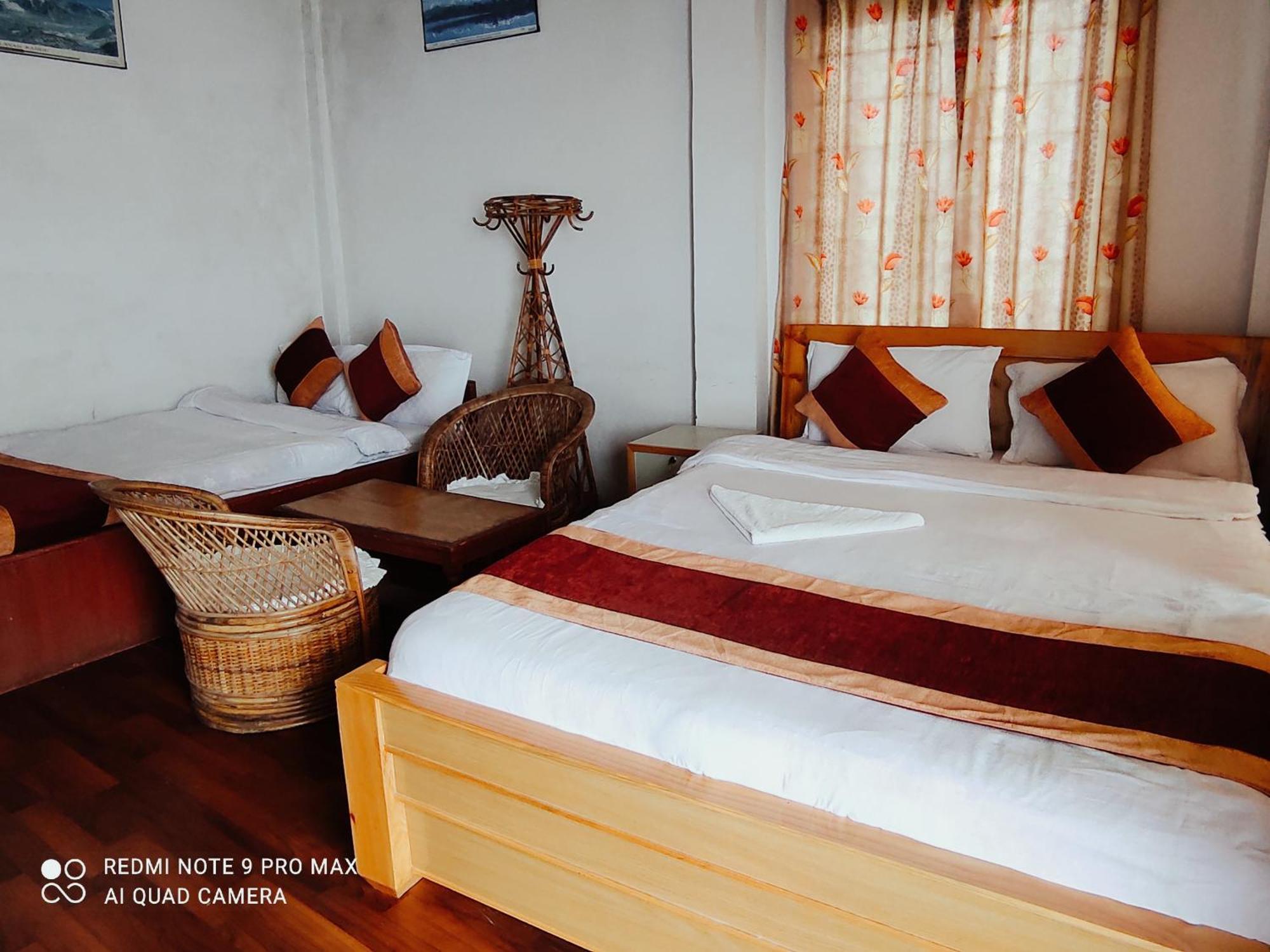 Lake View Lodge Sarangkot بوكْرا المظهر الخارجي الصورة