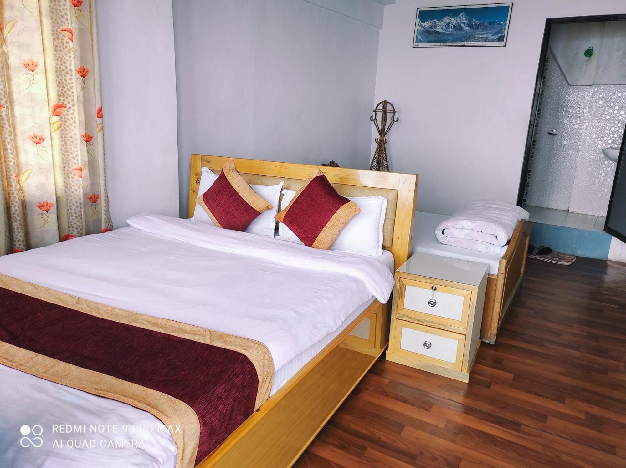 Lake View Lodge Sarangkot بوكْرا المظهر الخارجي الصورة