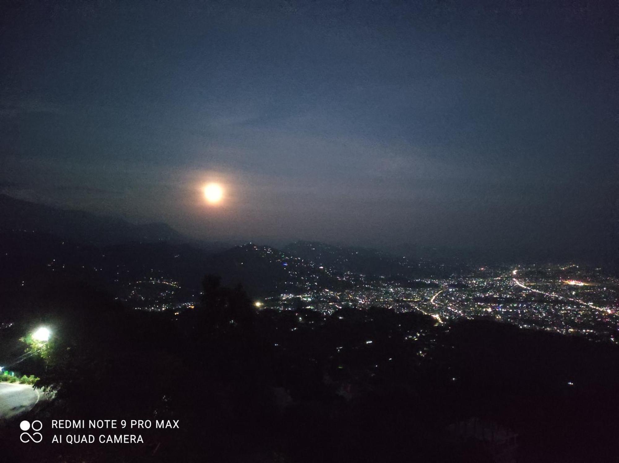 Lake View Lodge Sarangkot بوكْرا الغرفة الصورة