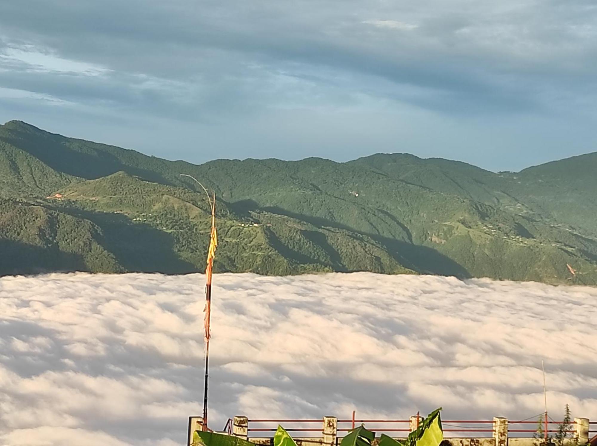 Lake View Lodge Sarangkot بوكْرا المظهر الخارجي الصورة