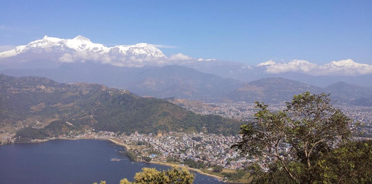 Lake View Lodge Sarangkot بوكْرا المظهر الخارجي الصورة